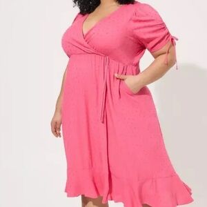 Torrid Women’s Size 2X Midi Swiss Surplice Dress Salmon Short Sleeves Pockets